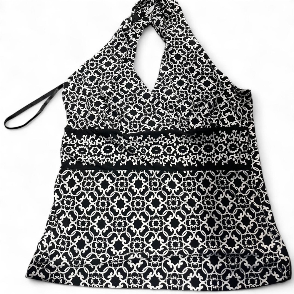 White House black market top